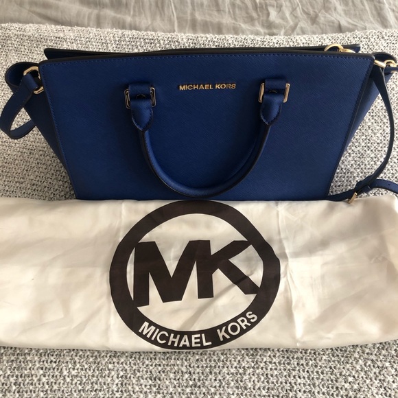 Michael Kors Selma Bag - Picture 7 of 7